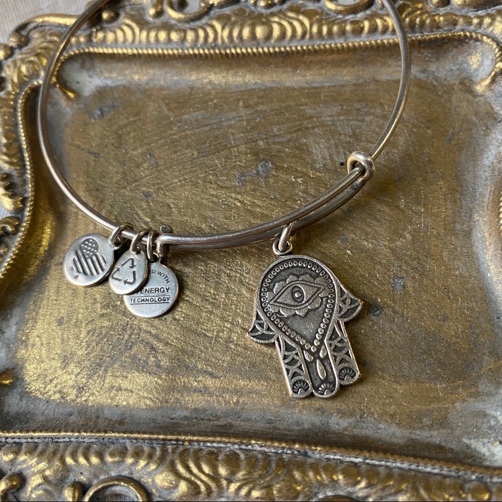 Hand of Fatima Charm Bangle - Picture 1 of 4